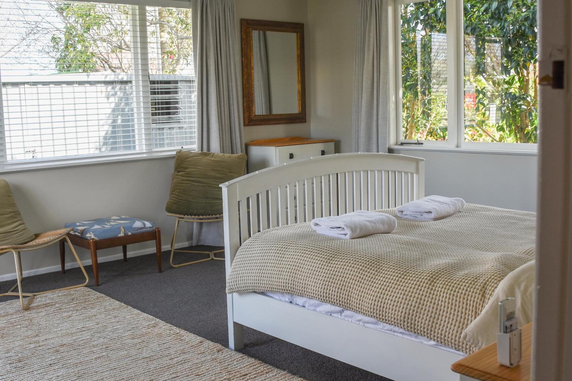 Beautiful Home With Short Stroll To Havelock Village Havelock North Exterior photo